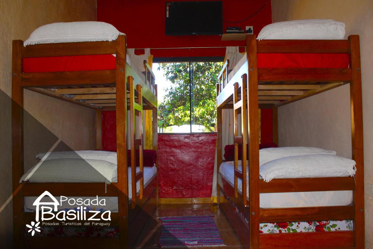 Posada Basiliza, Encarnacion Py Kültér fotó